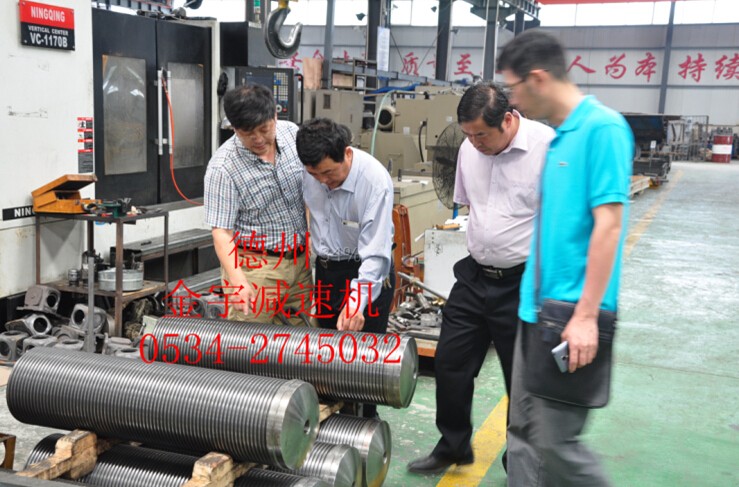 1532416036607809.jpg 平面二次包絡(luò)減速機