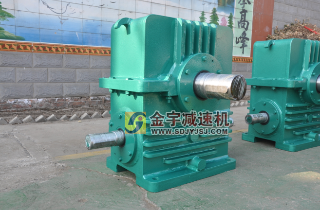 減速機,減速器,蝸輪蝸桿減速機,蝸輪蝸桿副,蝸輪減速機,蝸桿減速機,平面二次包絡(luò)減速機,包絡(luò)減速機,非標減速機,減速機型號,RV精密減速機,雙導程精密蝸輪蝸桿副,微型減速機,礦山用減速機,鋼廠專用減速機,硬齒面減速機,立式減速機,臥式減速機,圓弧齒蝸輪蝸桿減速機,切紙機專用減速機,輪胎定型硫化機,金宇減速機