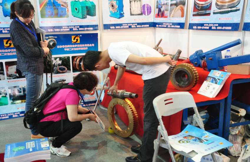 平面二次包絡(luò)減速機(jī)