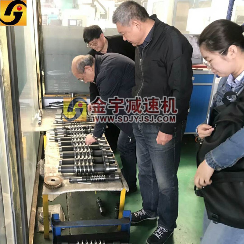 平面二次包絡減速機