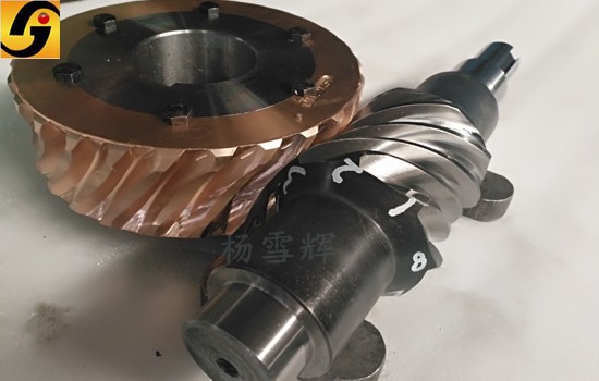 平面二次包絡(luò)減速機(jī) 減速機(jī),減速器,蝸輪蝸桿減速機(jī),蝸輪蝸桿副,蝸輪減速機(jī),蝸桿減速機(jī),平面二次包絡(luò)減速機(jī),包絡(luò)減速機(jī),非標(biāo)減速機(jī),減速機(jī)型號(hào),RV精密減速機(jī),雙導(dǎo)程精密蝸輪蝸桿副,微型減速機(jī),礦山用減速機(jī),鋼廠專用減速機(jī),硬齒面減速機(jī),立式減速機(jī),臥式減速機(jī),圓弧齒蝸輪蝸桿減速機(jī),切紙機(jī)專用減速機(jī),輪胎定型硫化機(jī),金宇減速機(jī)