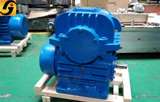 平面二次包絡(luò)減速機 減速機,減速器,蝸輪蝸桿減速機,蝸輪蝸桿副,蝸輪減速機,蝸桿減速機,平面二次包絡(luò)減速機,包絡(luò)減速機,非標減速機,減速機型號,RV精密減速機,雙導(dǎo)程精密蝸輪蝸桿副,微型減速機,礦山用減速機,鋼廠專用減速機,硬齒面減速機,立式減速機,臥式減速機,圓弧齒蝸輪蝸桿減速機,切紙機專用減速機,輪胎定型硫化機,金宇減速機