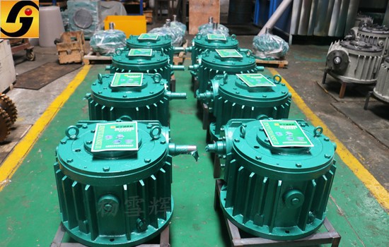 平面二次包絡(luò)減速機 減速機,減速器,蝸輪蝸桿減速機,蝸輪蝸桿副,蝸輪減速機,蝸桿減速機,平面二次包絡(luò)減速機,包絡(luò)減速機,非標(biāo)減速機,減速機型號,RV精密減速機,雙導(dǎo)程精密蝸輪蝸桿副,微型減速機,礦山用減速機,鋼廠專用減速機,硬齒面減速機,立式減速機,臥式減速機,圓弧齒蝸輪蝸桿減速機,切紙機專用減速機,輪胎定型硫化機,金宇減速機