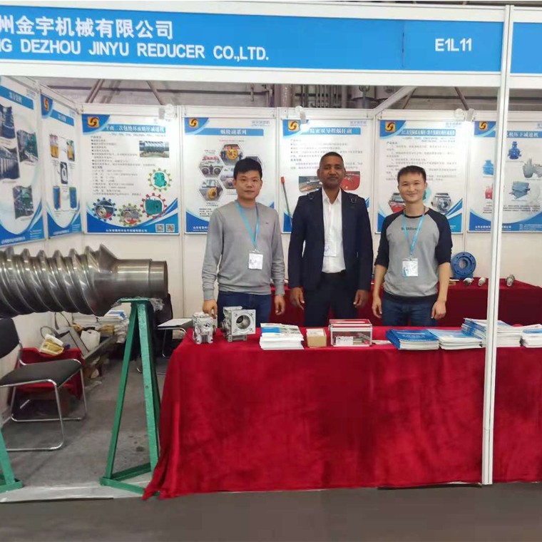 1542180750918367.jpg 平面二次包絡(luò)減速機(jī)