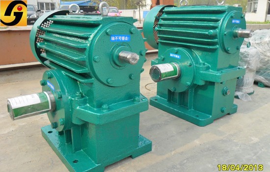 平面二次包絡減速機 減速機,減速器,蝸輪蝸桿減速機,蝸輪蝸桿副,蝸輪減速機,蝸桿減速機,平面二次包絡減速機,包絡減速機,非標減速機,減速機型號,RV精密減速機,雙導程精密蝸輪蝸桿副,微型減速機,礦山用減速機,鋼廠專用減速機,硬齒面減速機,立式減速機,臥式減速機,圓弧齒蝸輪蝸桿減速機,切紙機專用減速機,輪胎定型硫化機,金宇減速機