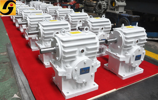 減速機,減速器,蝸輪蝸桿減速機,蝸輪蝸桿副,蝸輪減速機,蝸桿減速機,平面二次包絡(luò)減速機,包絡(luò)減速機,非標(biāo)減速機,減速機型號,RV精密減速機,雙導(dǎo)程精密蝸輪蝸桿副,微型減速機,礦山用減速機,鋼廠專用減速機,硬齒面減速機,立式減速機,臥式減速機,圓弧齒蝸輪蝸桿減速機,切紙機專用減速機,輪胎定型硫化機,金宇減速機 減速機,減速器,蝸輪蝸桿減速機,蝸輪蝸桿副,蝸輪減速機,蝸桿減速機,平面二次包絡(luò)減速機,包絡(luò)減速機,非標(biāo)減速機,減速機型號,RV精密減速機,雙導(dǎo)程精密蝸輪蝸桿副,微型減速機,礦山用減速機,鋼廠專用減速機,硬齒面減速機,立式減速機,臥式減速機,圓弧齒蝸輪蝸桿減速機,切紙機專用減速機,輪胎定型硫化機,金宇減速機