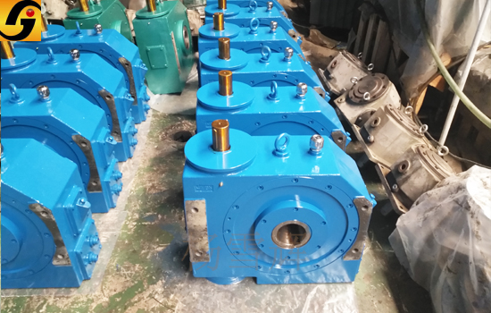 平面二次包絡(luò)減速機(jī) 平面二次包絡(luò)減速機(jī)