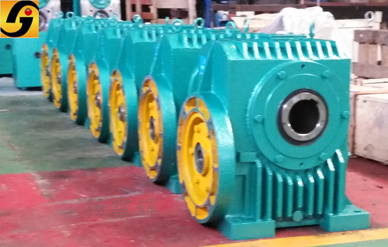 平面二次包絡(luò)減速機(jī) 平面二次包絡(luò)減速機(jī)