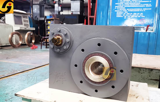 平面二次包絡(luò)減速機(jī) 平面二次包絡(luò)減速機(jī)