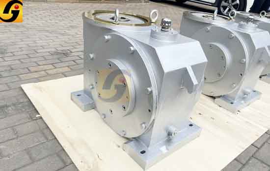 平面二次包絡(luò)減速機(jī) 平面二次包絡(luò)減速機(jī)