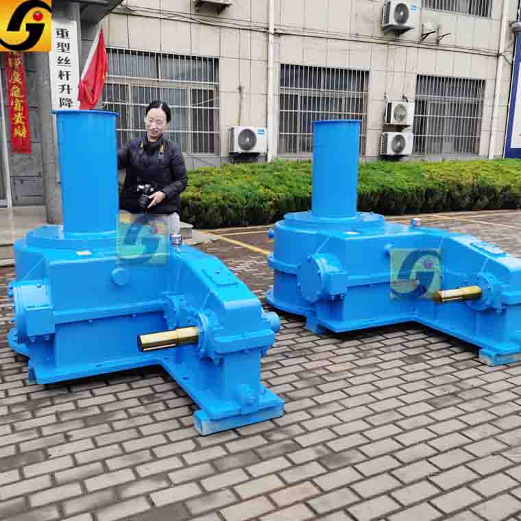 平面二次包絡(luò)減速機(jī) 平面二次包絡(luò)減速機(jī)