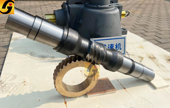 平面二次包絡(luò)減速機(jī) 平面二次包絡(luò)減速機(jī)