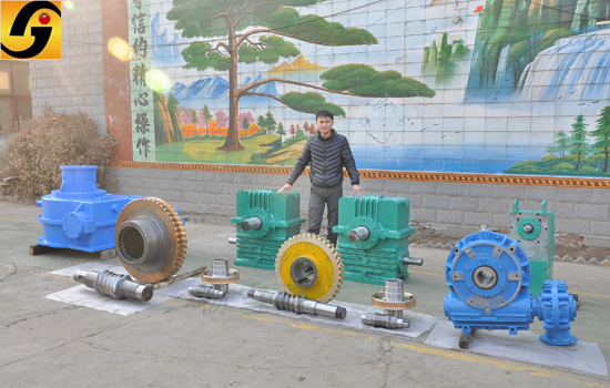 平面二次包絡(luò)減速機(jī) 平面二次包絡(luò)減速機(jī)